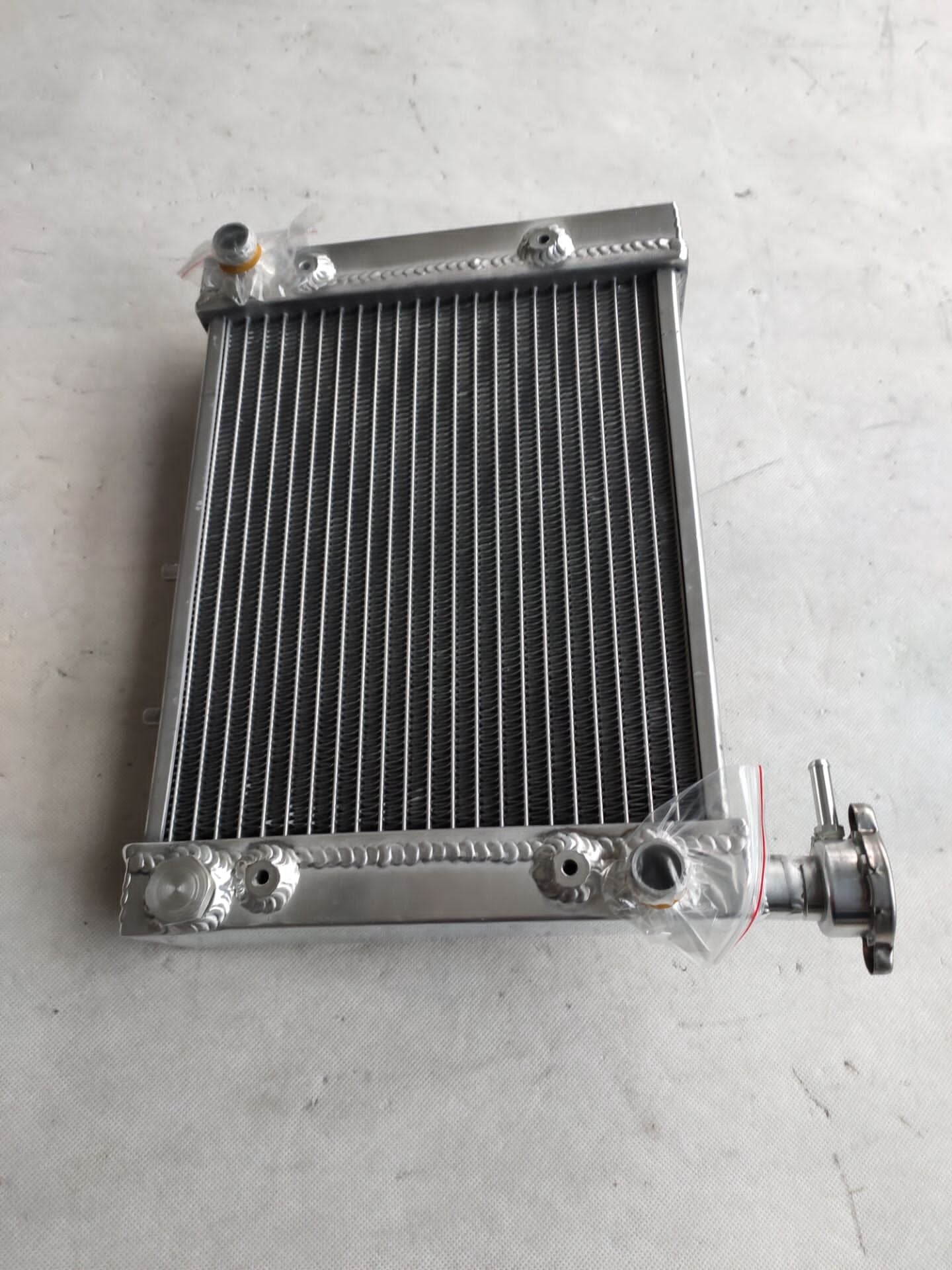 56mm Aluminum Radiator for 2006-2008 Can Am Outlander 400 4x4 MAX Assembly 709200149 2006 2007 2008