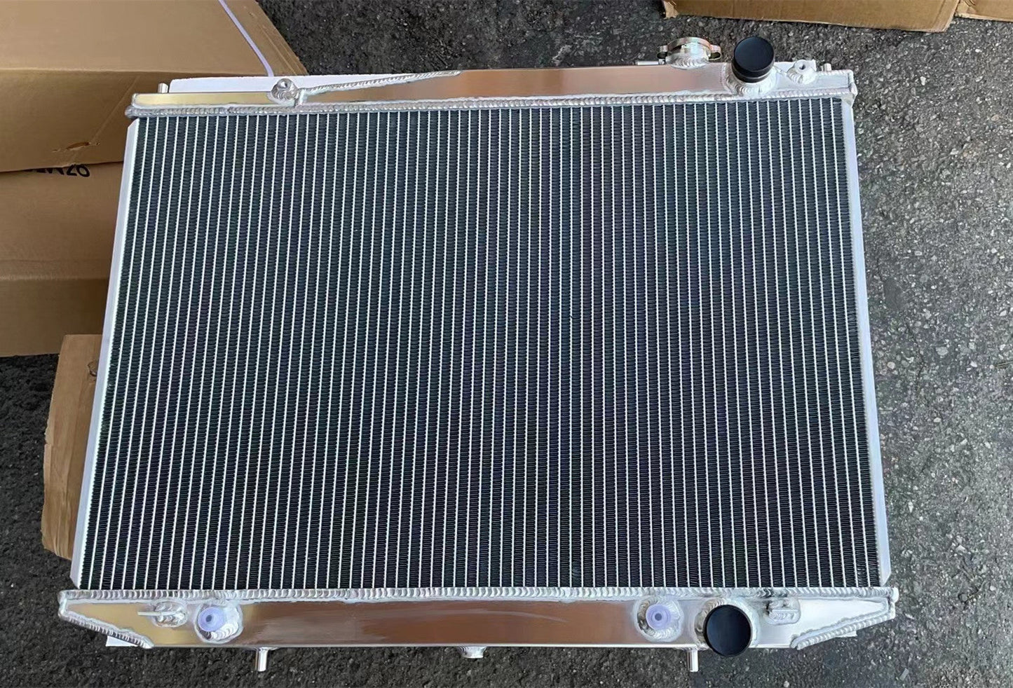 Aluminum Radiator For 1998-2004 Nissan Frontier / Nissan Xterra 3.3L 2.4L AT 1998 1999 2000 2001 2002 2003 2004