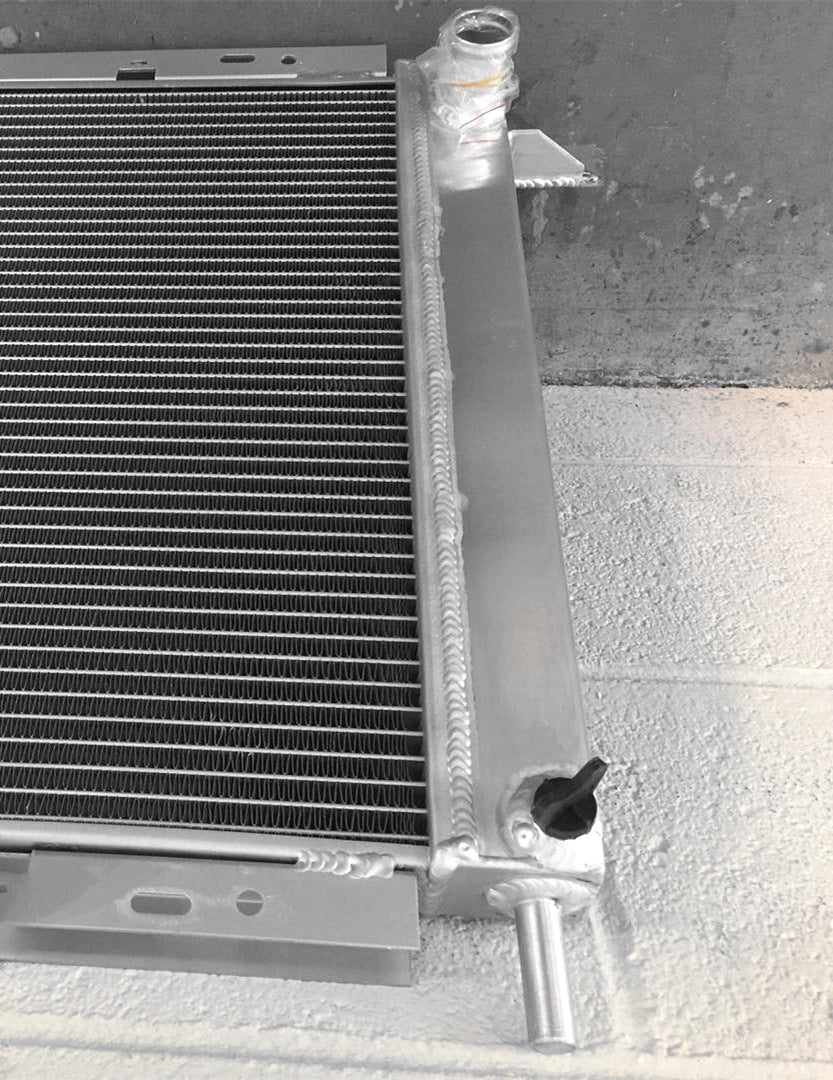Aluminum Radiator FOR Ford Bronco II Explorer Ranger Mazda Navajo B3000 B4000 1985-1994 1985 1986 1987 1988 1989 1990 1991 1992 1993 1994