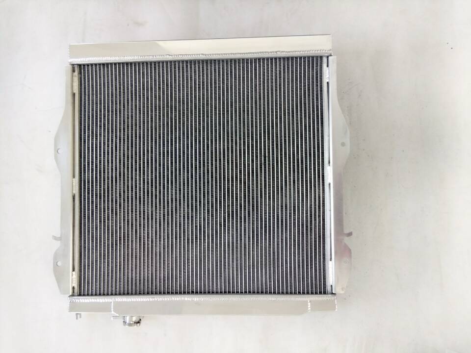 GPI ALUMINUM RADIATOR for Toyota Tacoma 1995-2004 2.7 L4 3.4 V6 1995 1996 1997 1998 1999 2000 2001 2002 2003 2004