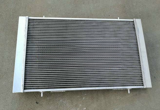 Aluminum Radiator FOR Land Rover 90-110 DHMC 2.3D/2.5D/3.5G; Defender 2.5D 1983- 1990 1983 1984 1985 1986 1987 1988 1989 1990