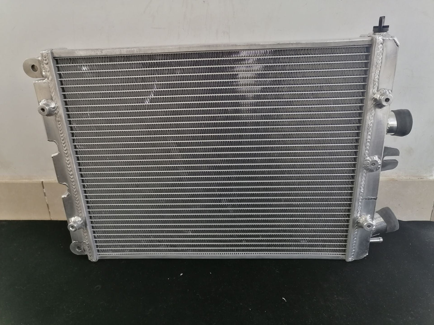 GPI Aluminum Radiator For 2000-2006 Ferrari 360 3.6L (No Sensor) 2000 2001 2002 2003 2004 2005 2006