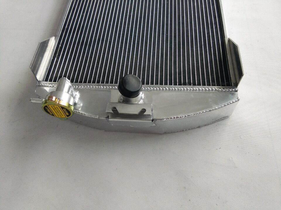 Aluminum radiator for 1933-1934 Ford Car W/Chevy 350 V8 AUTO AT 1933 1934