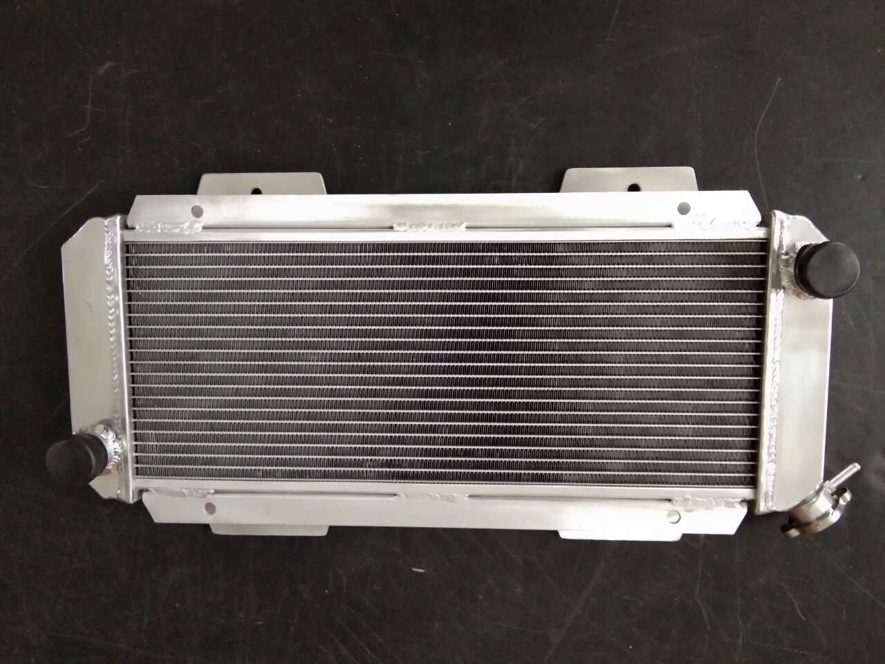 Aluminum Radiator FOR 1976-1983 FORD FIESTA I MK1 0.9L/1.1L M/T 1977 1978 1979 1980 1981 1982