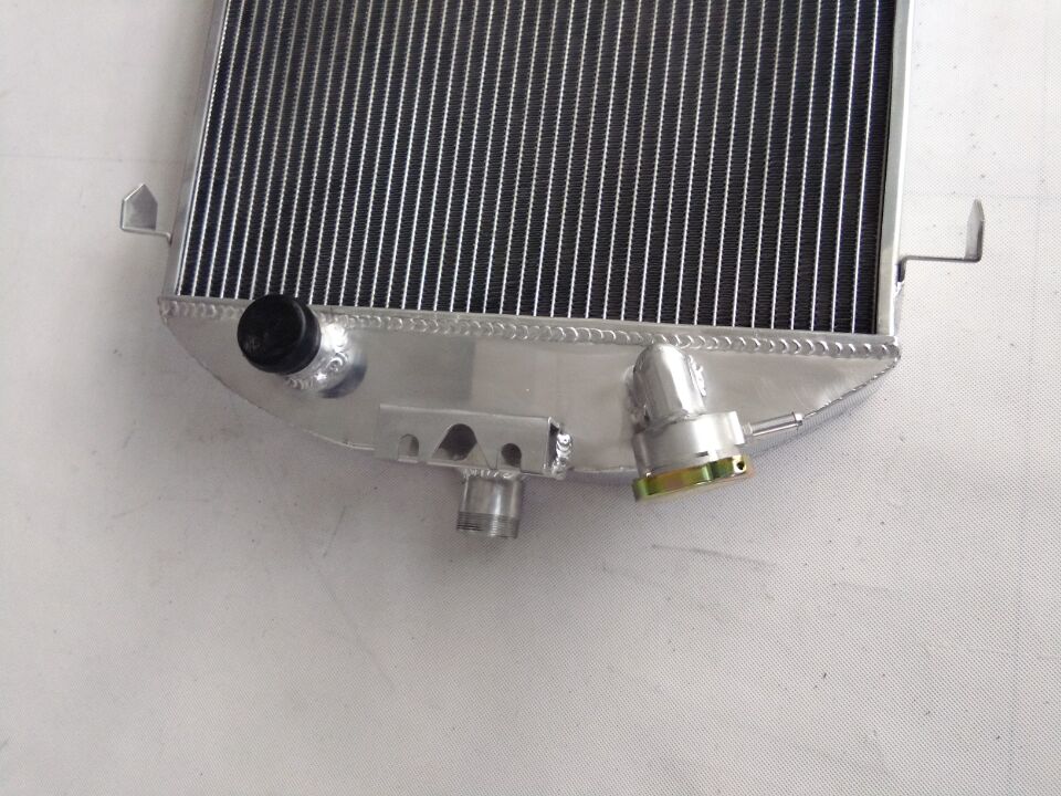 Aluminum radiator for 1933-1934 Ford Car W/Chevy 350 V8 AUTO AT 1933 1934
