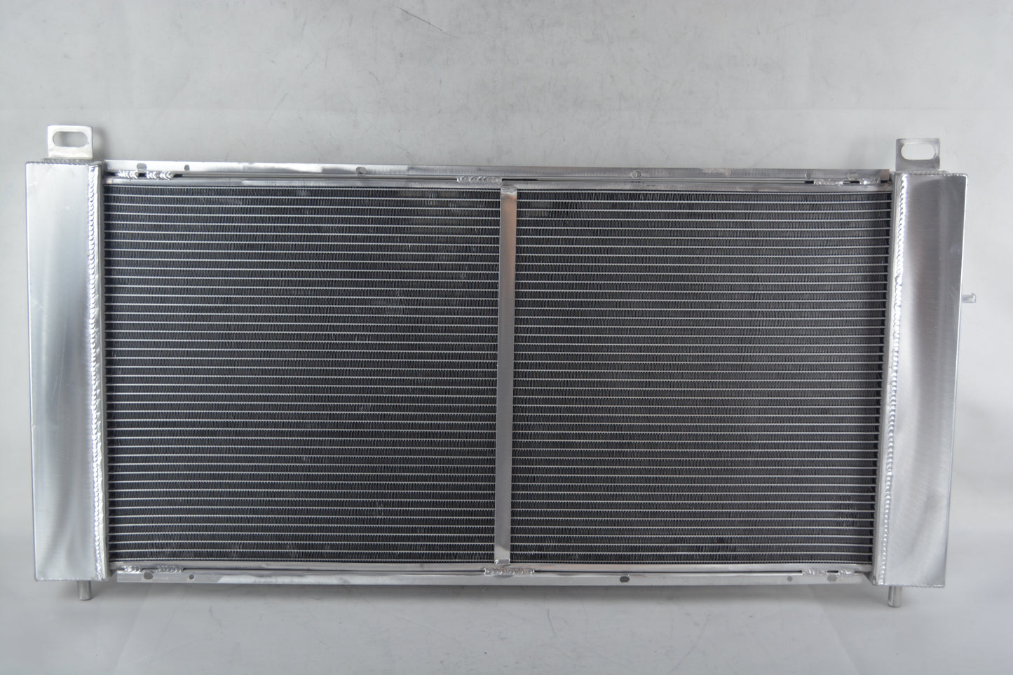Aluminum Radiator for 2003-2009 Hummer H2 6.0L 6.2L V8 /99-11 Silverado pickup 6.0 V8