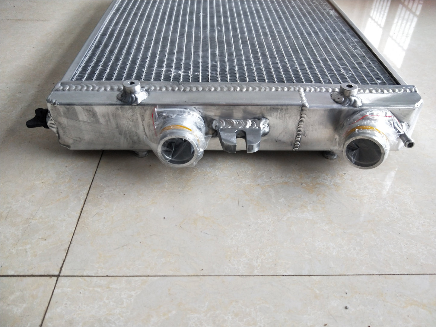 Aluminum Radiator For Ferrari F430 4.3L 2006-2009 (W/ Sensor Hole) 2006 2007 2008 2009