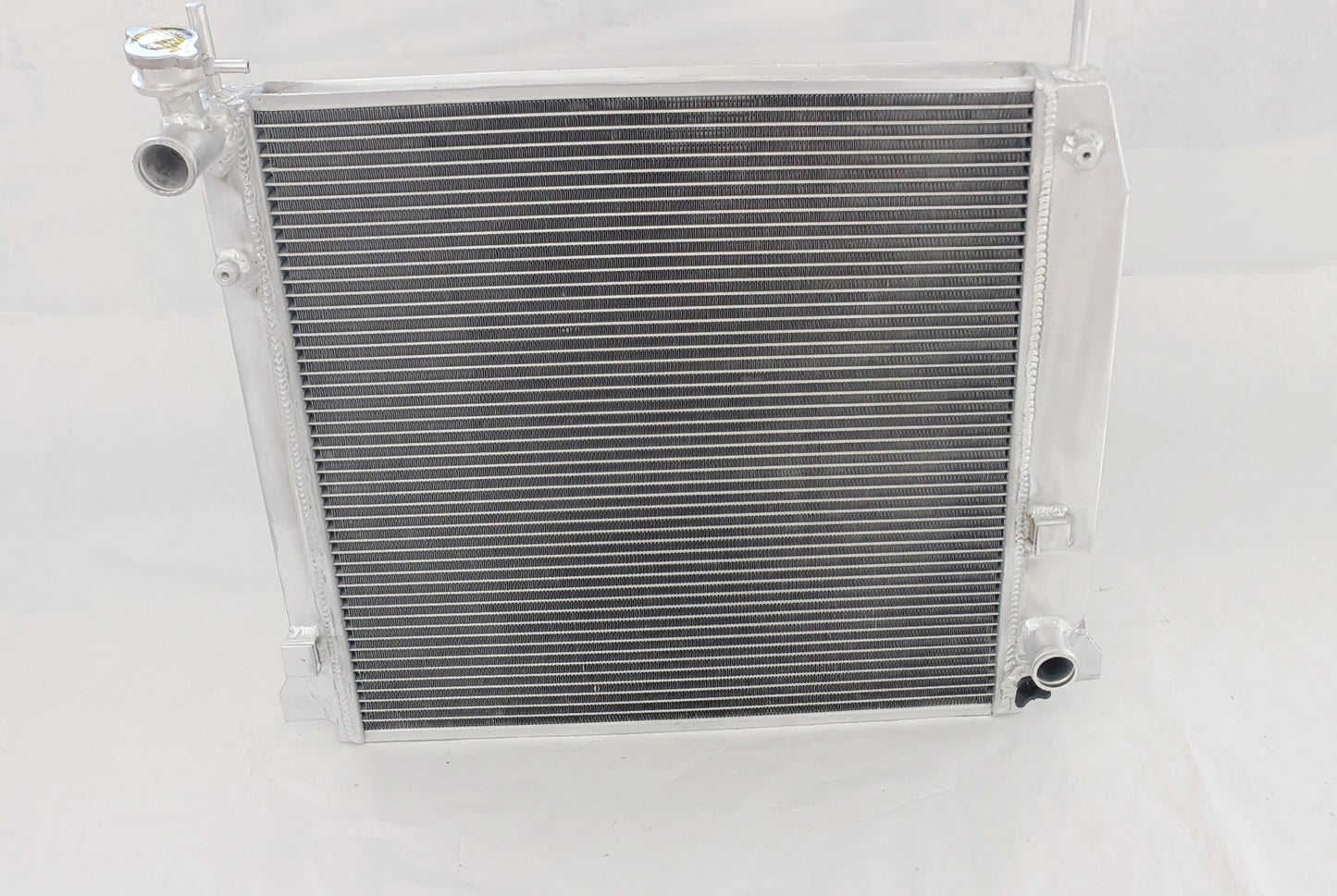 Aluminum Radiator FOR Isuzu D-Max 08-on;Holden Rodeo RA 03-08 3.6L V6 Petrol MT 2004 2005 2006 2007