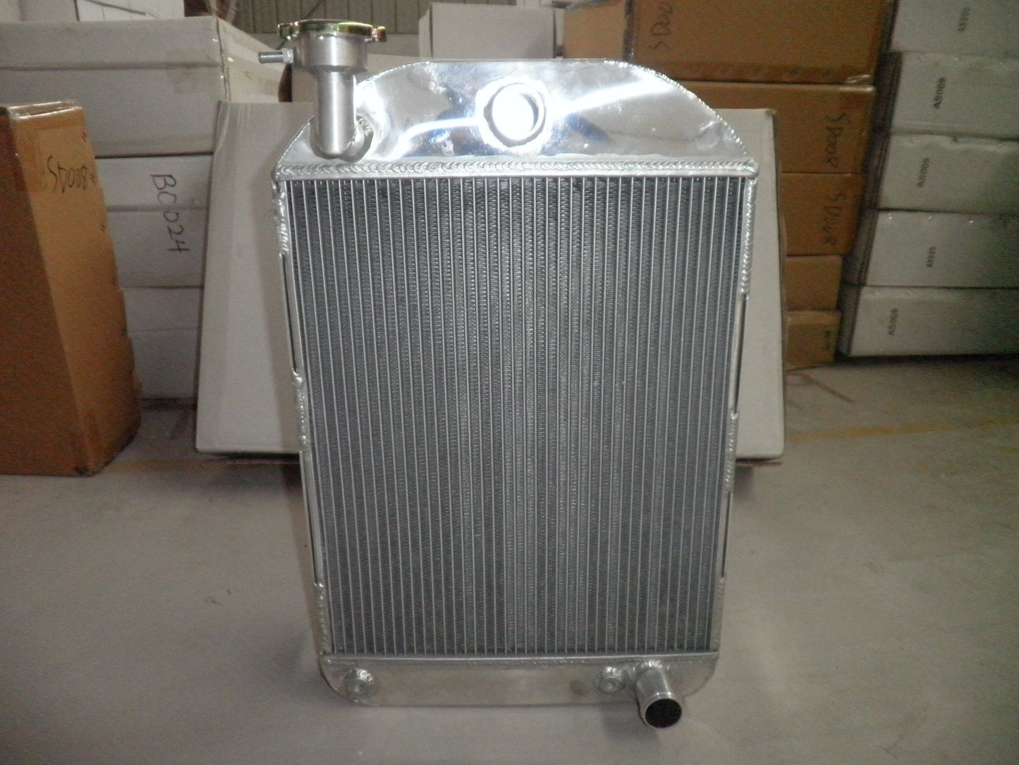 GPI 3 Row Aluminum Radiator for 1932-1937 FORD MODEL Y/MODEL-Y AT/MT 1932 1933 1934 1935 1936 1937