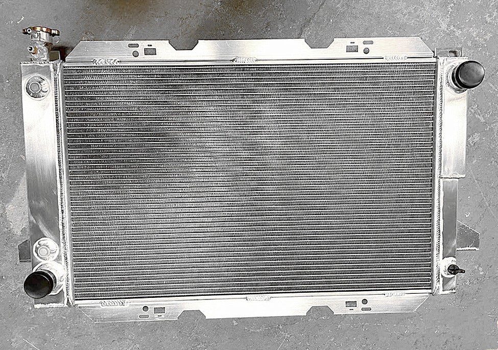 3 Row Aluminum Radiator For 1985-1996 FORD F-150 F-250 F-350 BRONCO 5.0/5.8/7.5L 1986 1987 1988 1989 1990 1991 1992