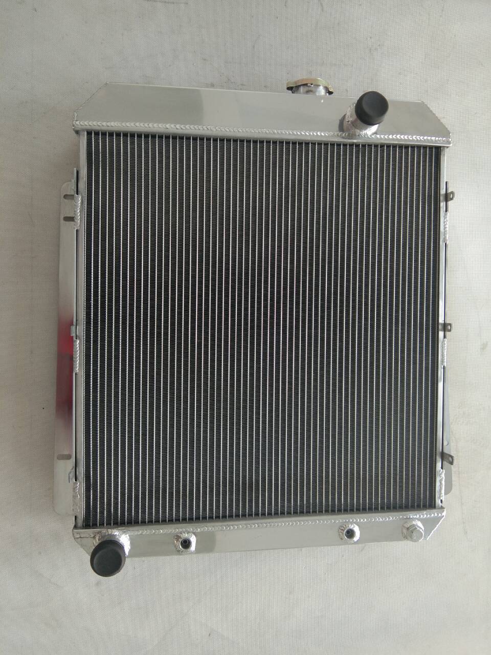 Aluminum Radiator + Fans For Buick Special / Roadmaster / Century / Super 4.3L 5.3L V8 264 322 1954-1956 1955 AT/MT