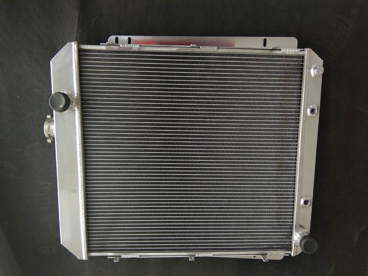 Aluminum Radiator + Fans For Buick Special / Roadmaster / Century / Super 4.3L 5.3L V8 264 322 1954-1956 1955 AT/MT
