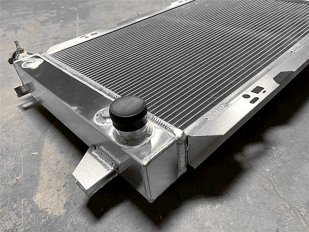 3 Row Aluminum Radiator For 1985-1996 FORD F-150 F-250 F-350 BRONCO 5.0/5.8/7.5L 1986 1987 1988 1989 1990 1991 1992