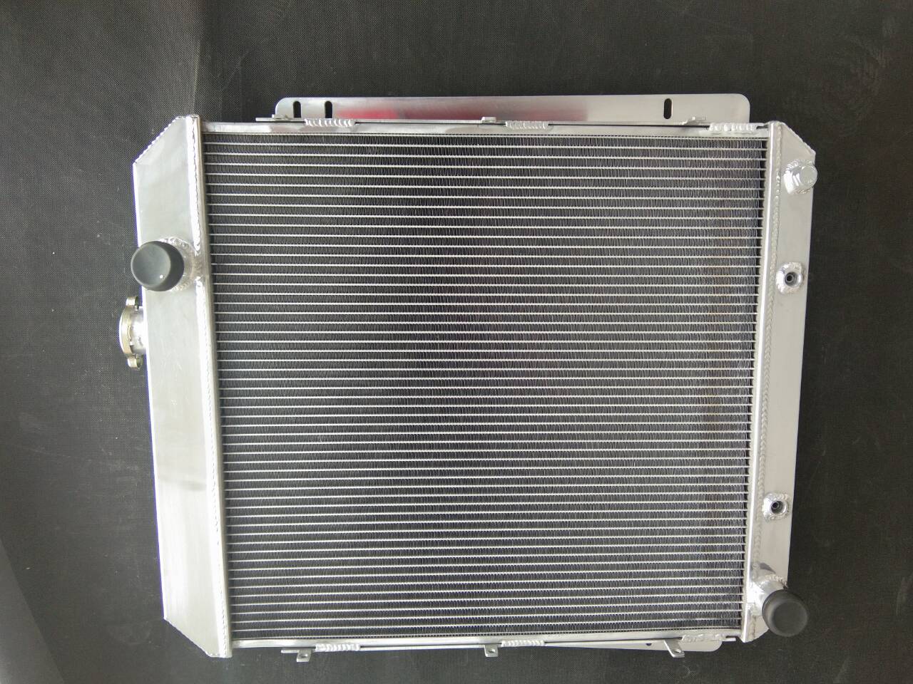 Aluminum Radiator + Fans For Buick Special / Roadmaster / Century / Super 4.3L 5.3L V8 264 322 1954-1956 1955 AT/MT