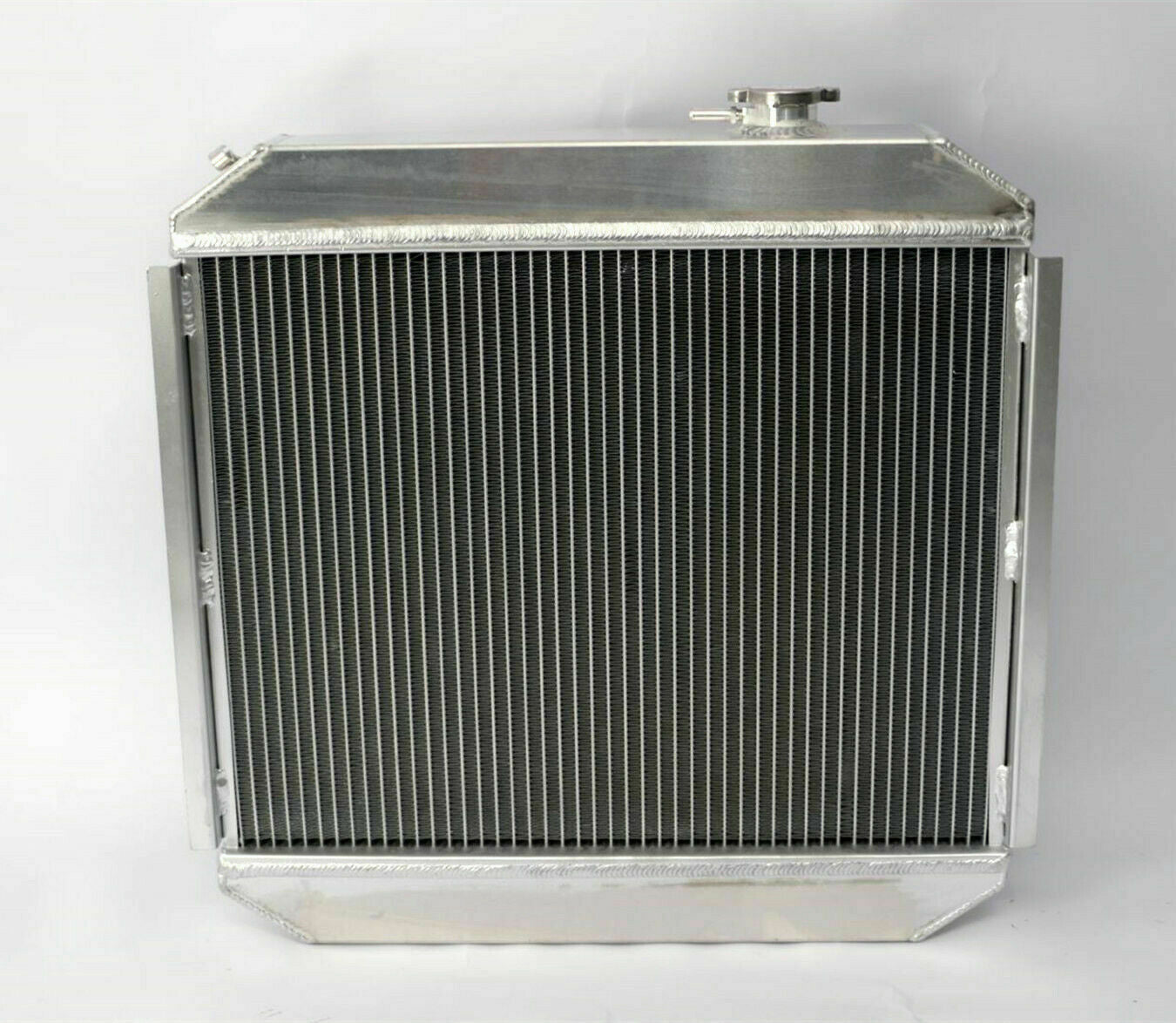 56mm Aluminum Radiator For 1988-1992 Nissan Forklift A10-A25 H20 OEM 2146090H10 AT MT 2.0L L4