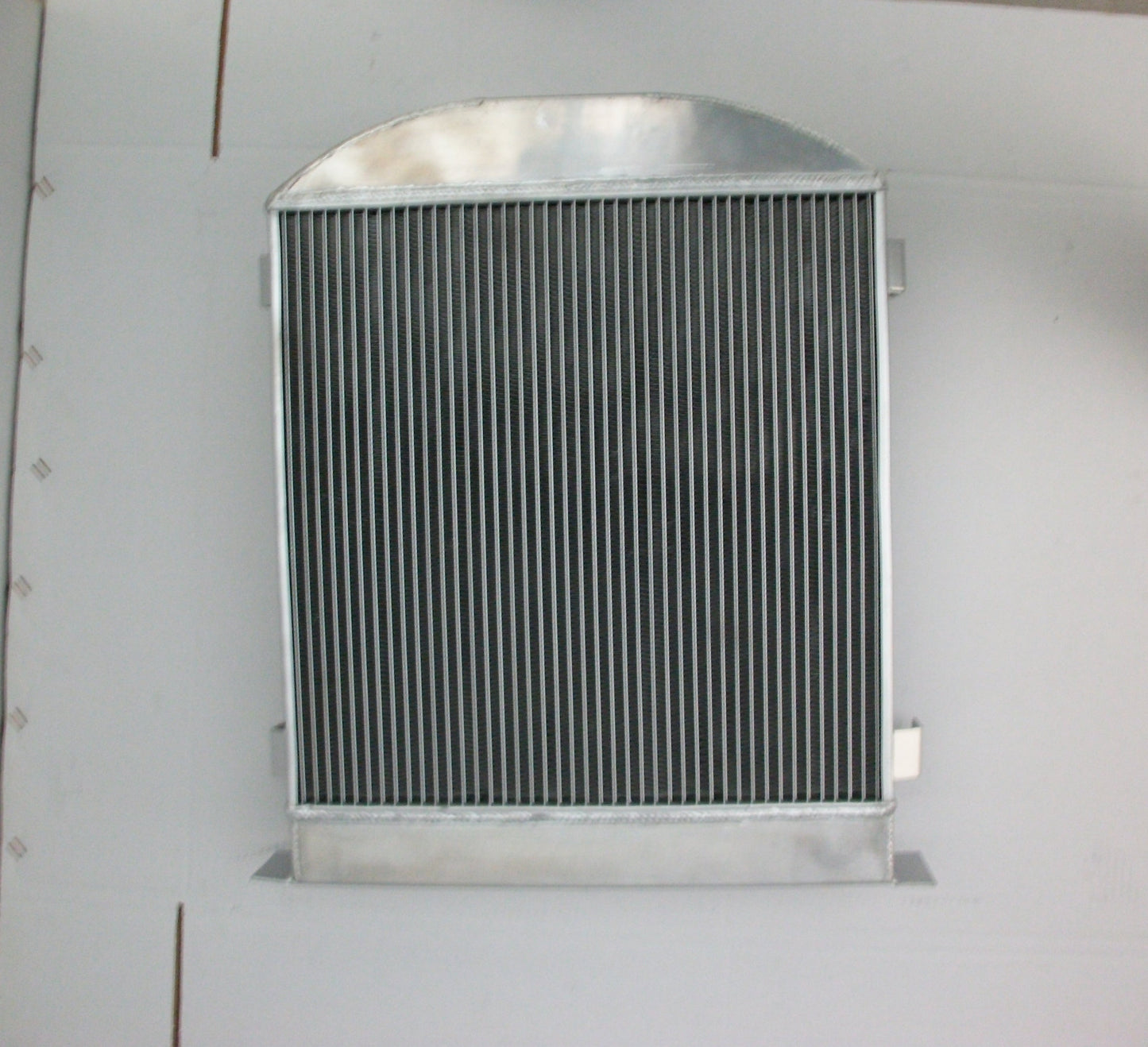 3 ROW 62mm Aluminum Radiator FOR 1931-1932 Ford Chopped Hot Rod w/Ford 302 V8 Model A 1931 1932