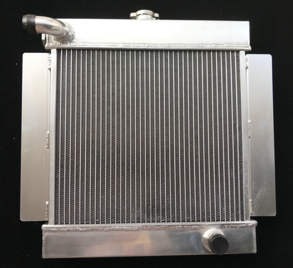 Aluminum Radiator & Fan For Ford Capri RS / Escort Superspeed MK1 Essex V6 2.6 / 3.0L SA SB SC