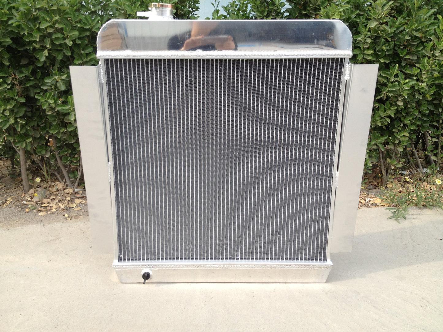 Aluminum Radiator + Fan For 1955-1959 GMC 100 150 Chevy C/K Series Suburban Chevrolet Pickup Truck V8 AT 1956 1957 1958