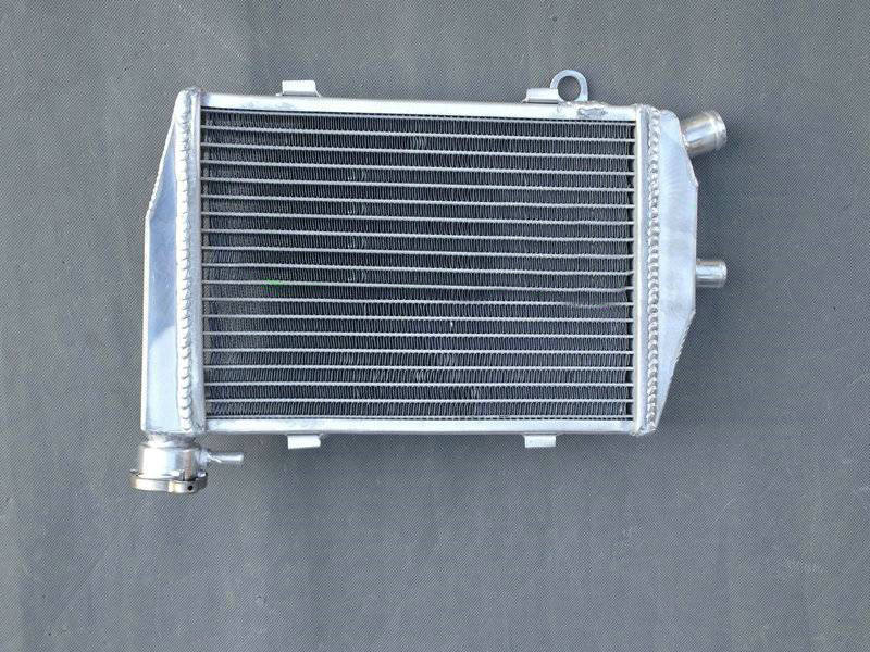 Aluminum Radiator for HONDA RC51 RVT1000 RVT1000R 2000 2001 right side