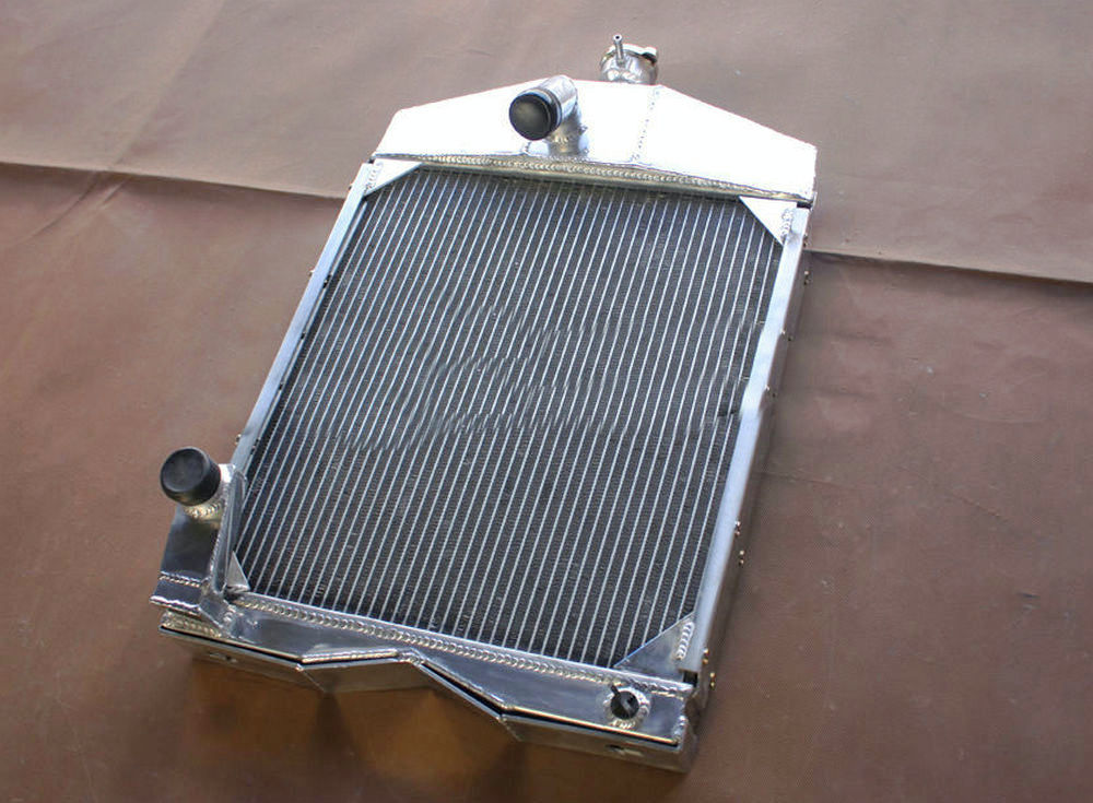 4 ROW Aluminum Radiator For Ford Tractor 8N8005 2N 8N 9N With Cap