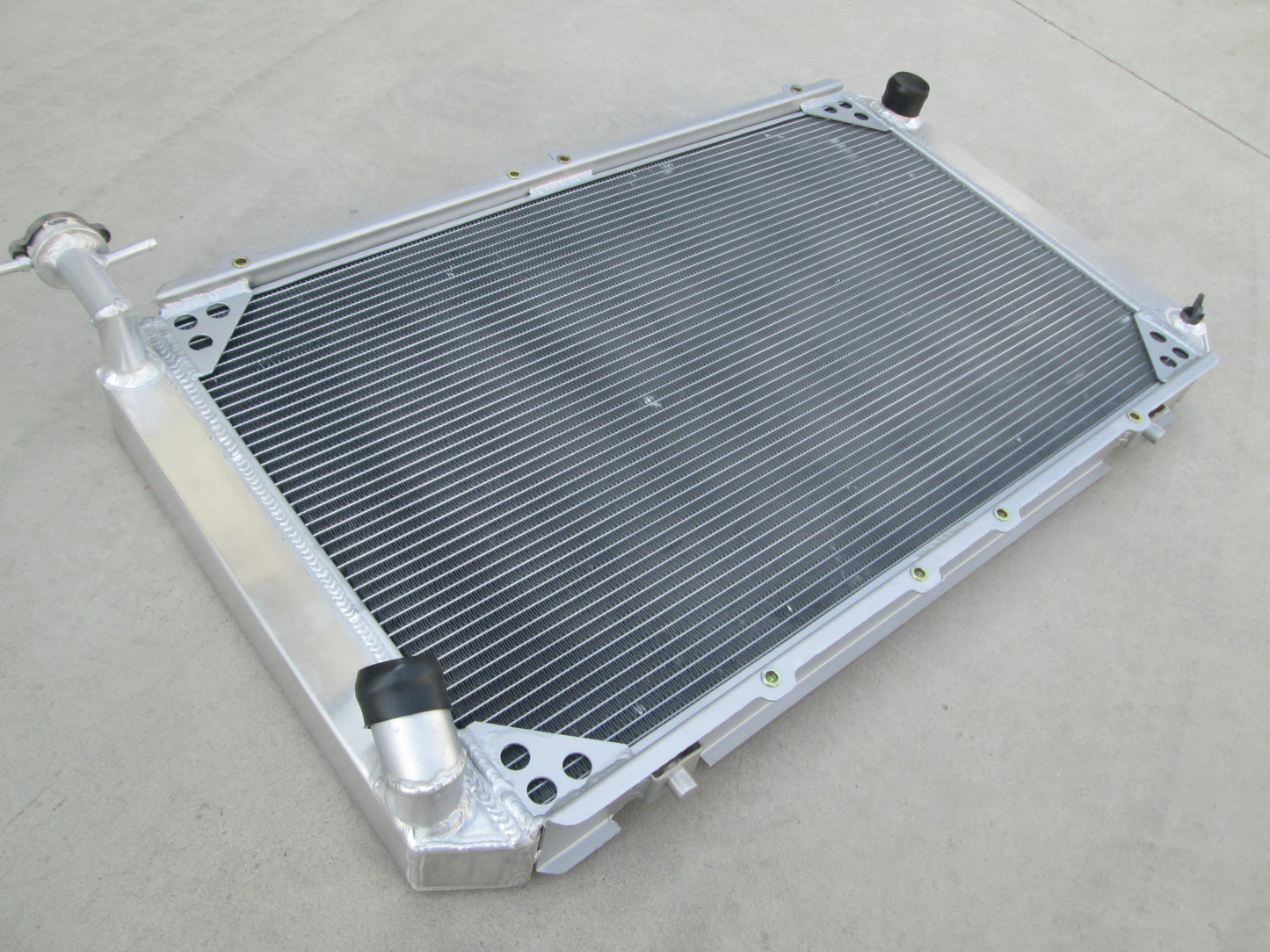 Aluminum Radiator FOR NISSAN Patrol GQ SAFARI 2.8L/4.2L 4200cc DIESEL RD28T TD42 I6 & 3.0L RB30S PETROL Y60 1987-1997