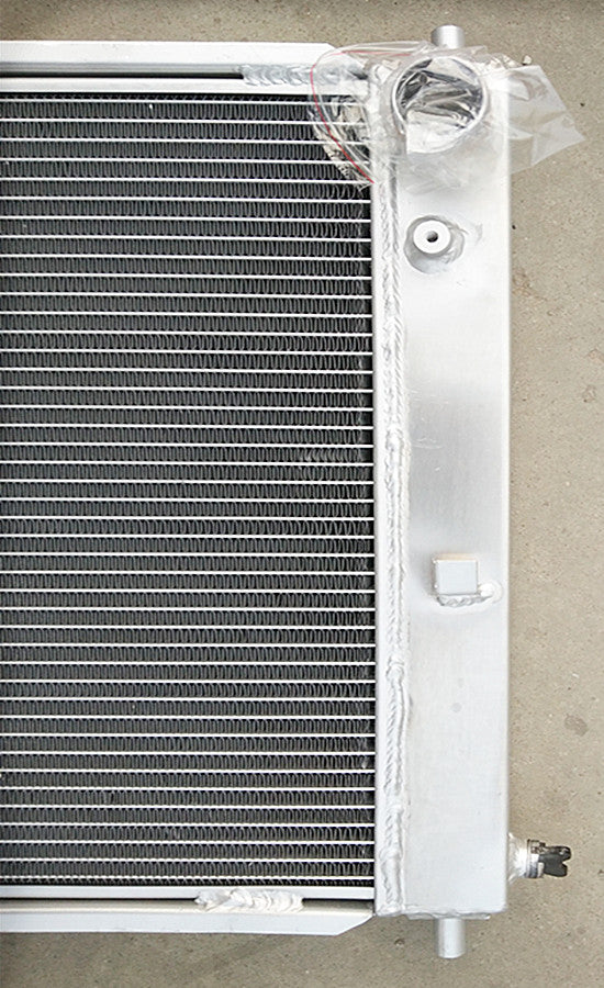 Aluminum Radiator FOR 1997-2004 Ford Mustang GT/SVT Cobra V8 4.6L AT 1997 1998 1999 2000 2001 2002 2003 2004