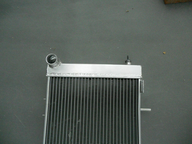3Row Aluminum Radiator for 1991-2001 Jeep Wagoneer/Cherokee XJ 2.5/4.0L & Comanche Pickup Truck 4.0L AT/MT 92 93 94 95 00