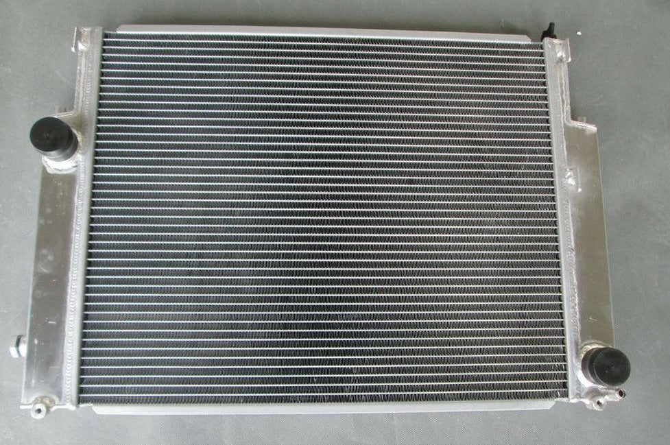 ALUMINUM RADIATOR 1992-2000 BMW E36 M3/Z3/325TD/328i/323i/320i i/s/c/is + FAN - CHR Racing