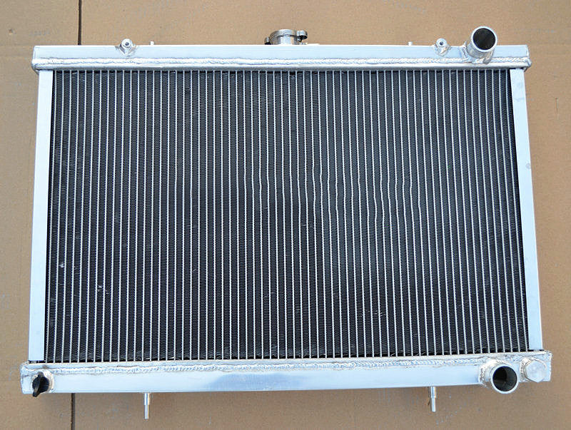 3 ROW Radiator & Fans For 1989-1994 Nissan Skyline GTR/GTS-4 GTS-T R32 BNR32/HCR32/ECR32 RB26/RB20 1989 1990 1991 1992 1993 1994