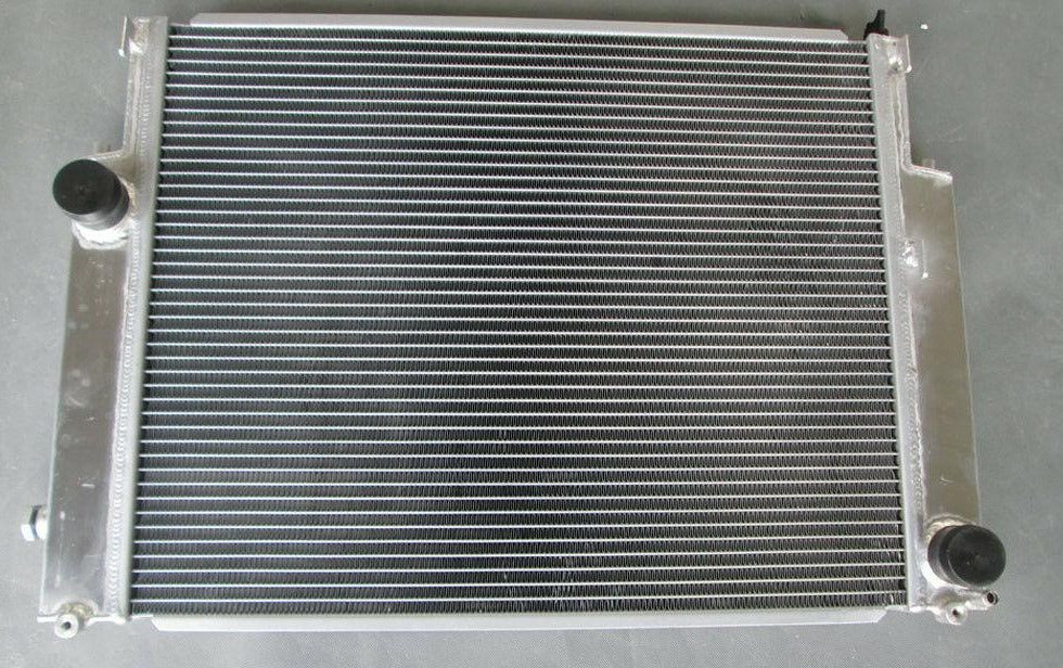 ALUMINUM RADIATOR 1992-2000 BMW E36 M3/Z3/325TD/328i/323i/320i i/s/c/is + FAN - CHR Racing