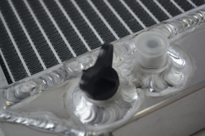 50mm Aluminum Radiator for Toyota Hilux/Pickup 2.4L 2.0L (LN130) - Fits Automatic & Manual Transmission