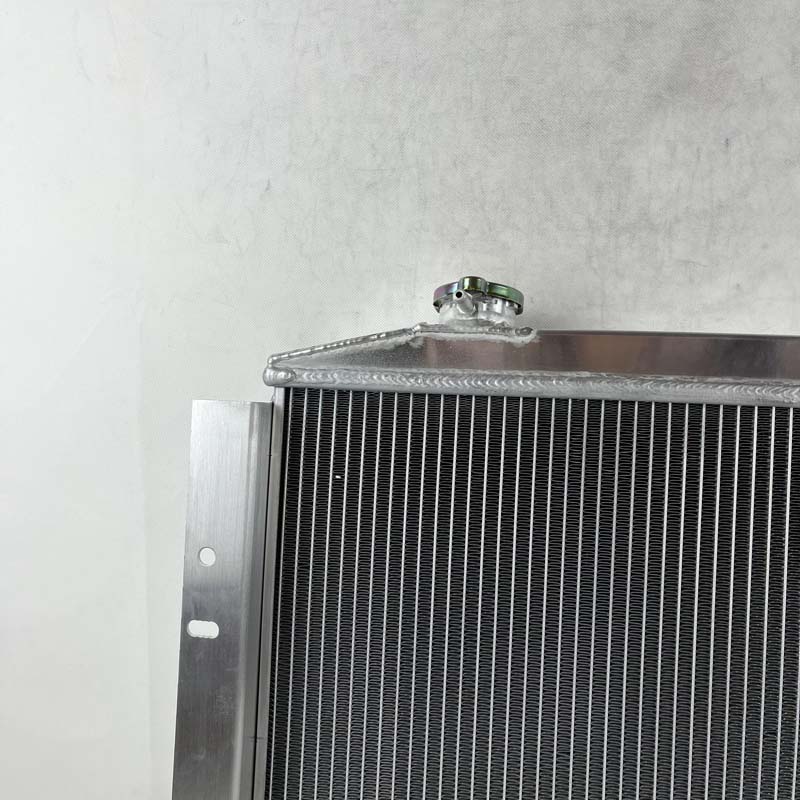 Aluminum Radiator For 1981 1982 Jeep CJ5 1982-1986 Jeep CJ7 L6 Engine AT 1981 1982 1983 1984 1985 1986