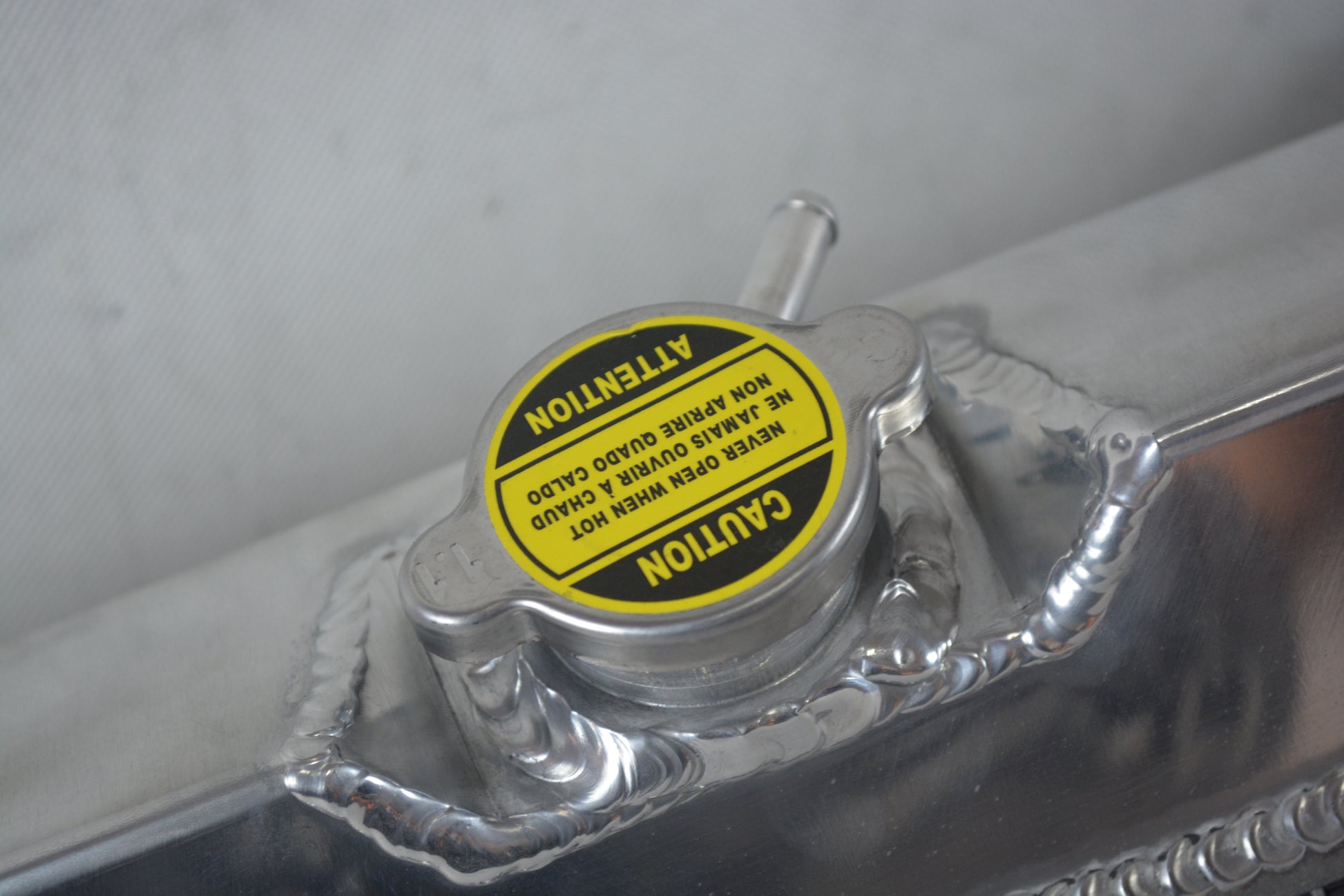 Aluminum Radiator for 1968-1975 MG MGB GT/Roadster L4 1.8L Manual transmission