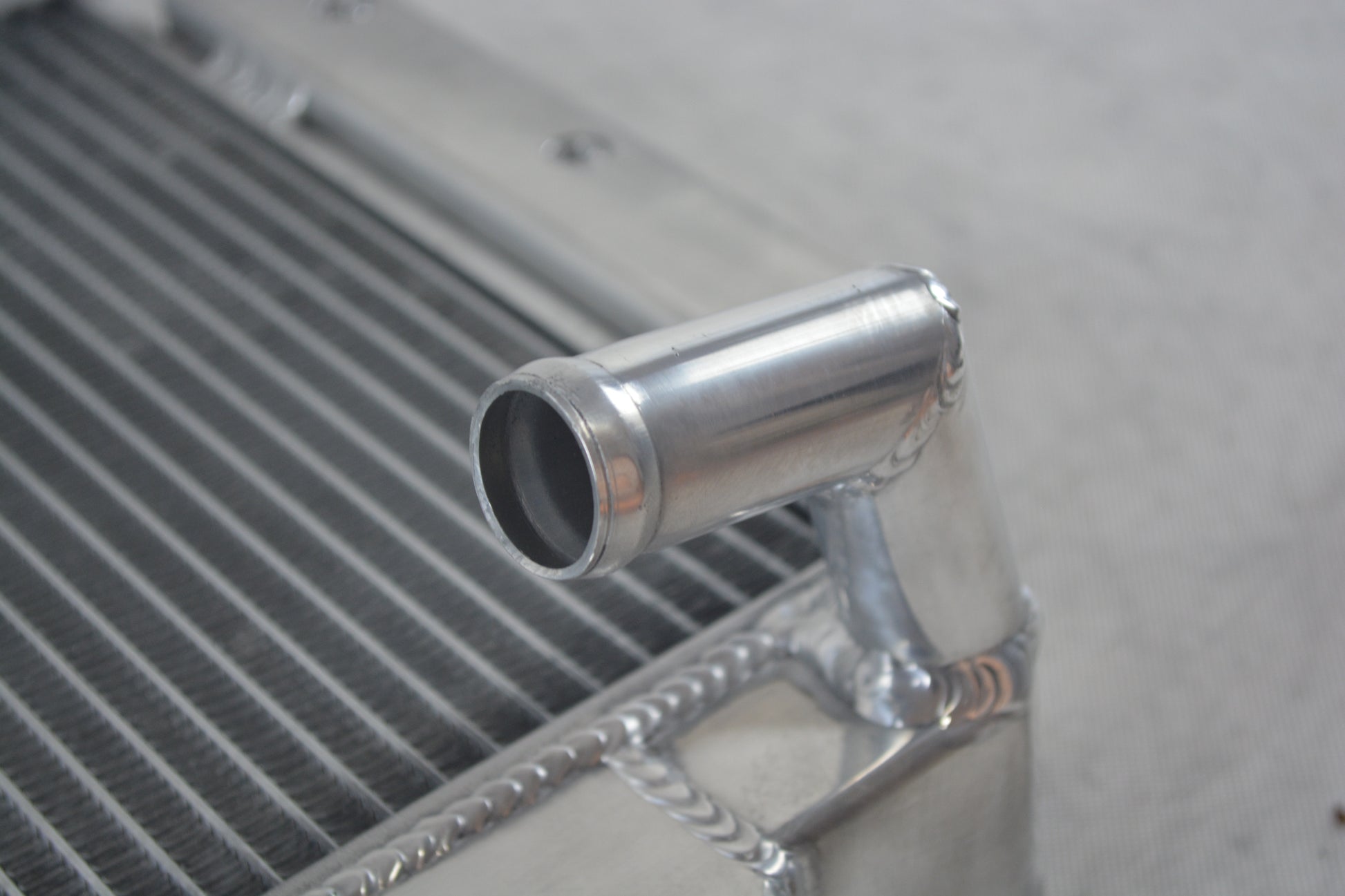 Aluminum Radiator for 1968-1975 MG MGB GT/Roadster L4 1.8L Manual transmission