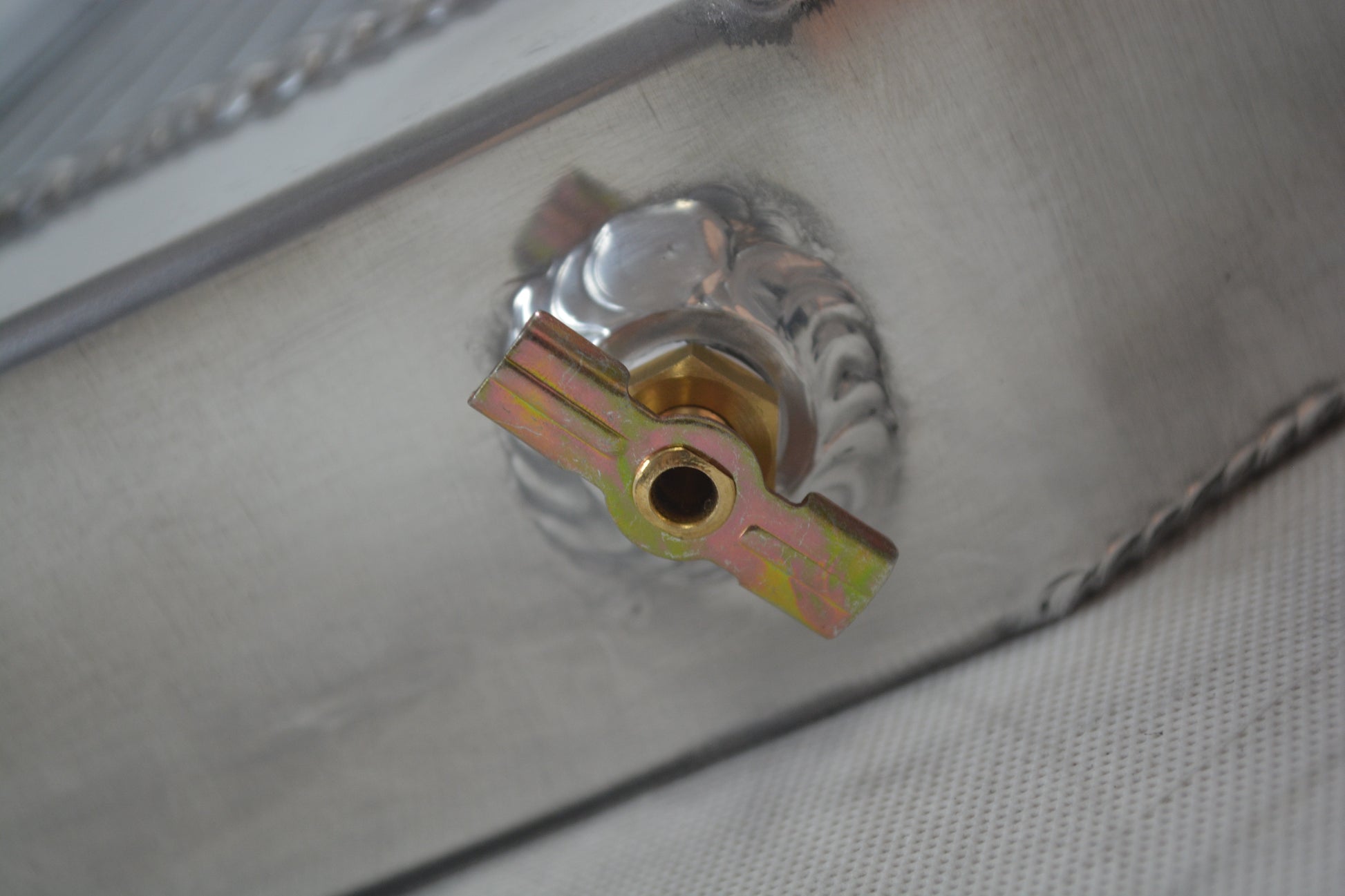 Aluminum Radiator for 1968-1975 MG MGB GT/Roadster L4 1.8L Manual transmission