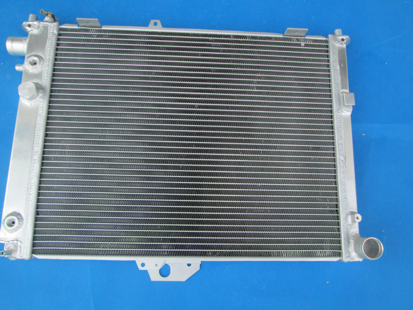 ALUMINUM RADIATOR FOR 1993-1998 SAAB 9000 CD/CS 2.0/2.3 16V TURBO,3.0 24V CDE AUTO   1993 1994 1995 1996 1997 1998