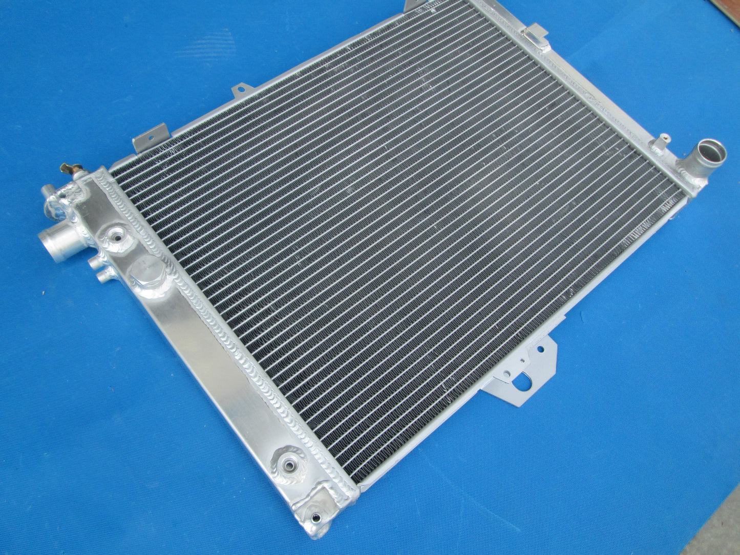 ALUMINUM RADIATOR FOR 1993-1998 SAAB 9000 CD/CS 2.0/2.3 16V TURBO,3.0 24V CDE AUTO   1993 1994 1995 1996 1997 1998