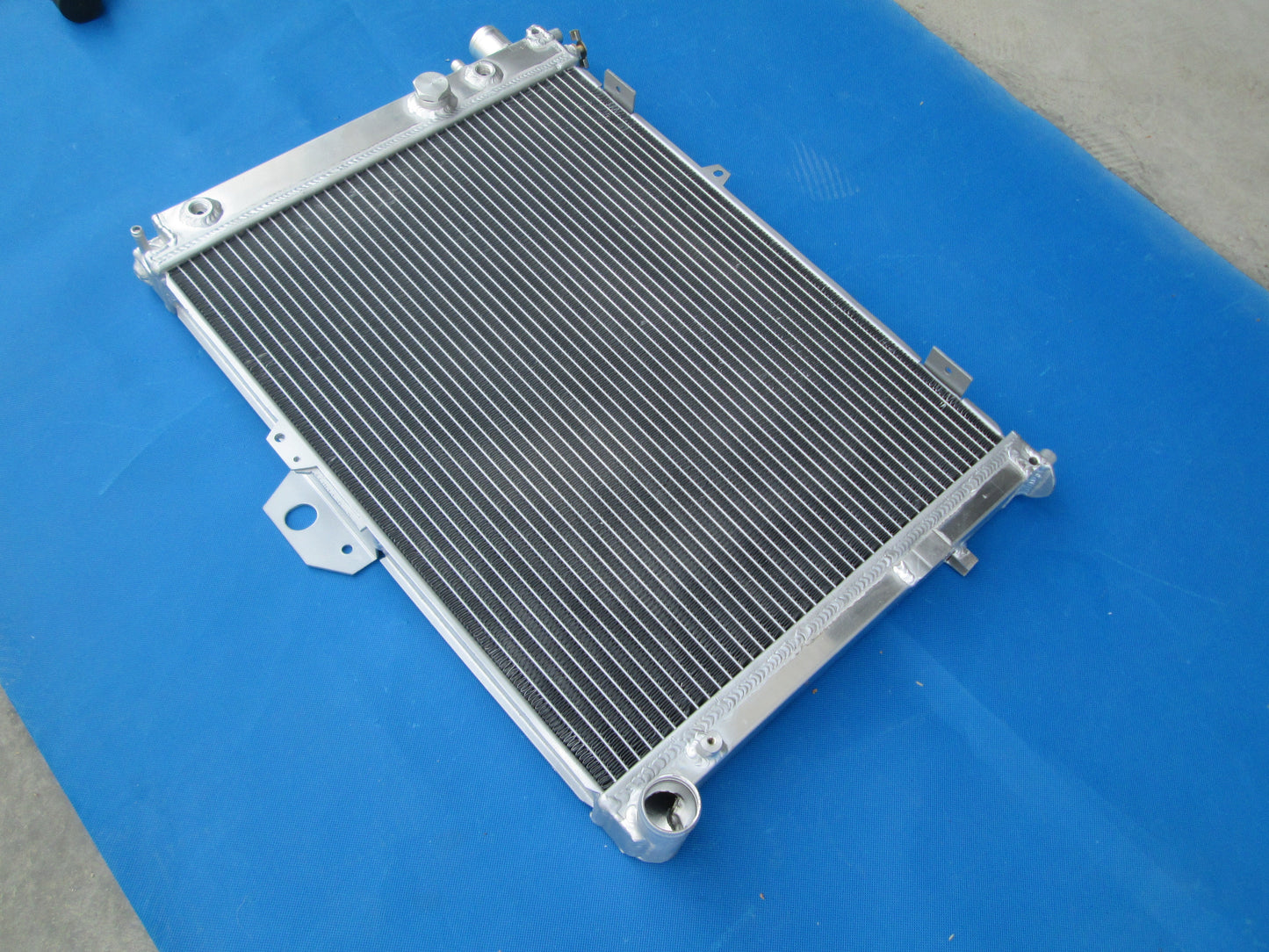 ALUMINUM RADIATOR FOR 1993-1998 SAAB 9000 CD/CS 2.0/2.3 16V TURBO,3.0 24V CDE AUTO   1993 1994 1995 1996 1997 1998